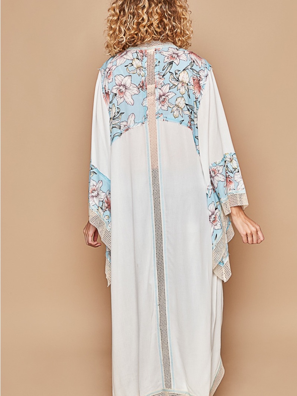 65. POL mixed fabric patchwork  lace kimono - Picture 2 of 3